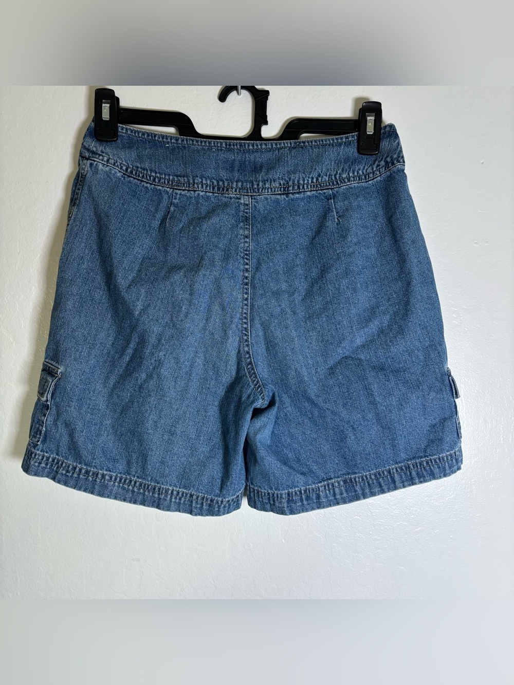 Vintage White Stag Medium Wash Denim Cargo Shorts Size 6 - Picture 2 of 7
